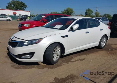 2013 Kia Optima Lx z USA, uszkodzony, nr VIN KNAGM4A76D5317776